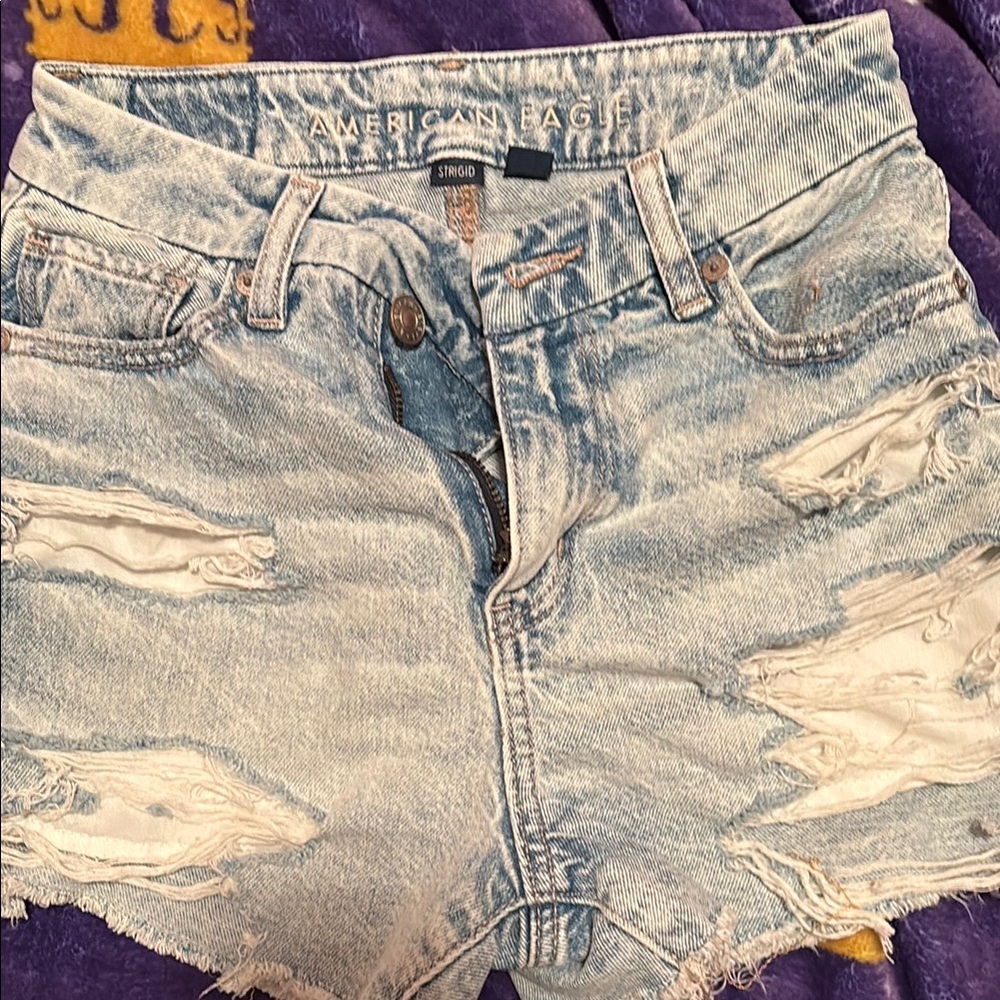 American Eagle Outfitters Women's Distressed Denim Shorts - Light Blue